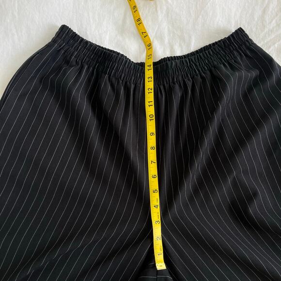 Reformation Black and White Pinstripe Tully Wide Leg Pull On Pant, Size XL - Picture 8 of 16